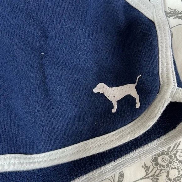 PINK Victoria’s Secret XS 4-Piece Bundle - Picture 3 of 16